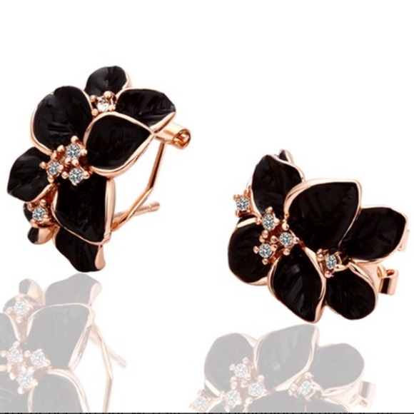 Black Enamel Flower Rose Gold Earrings - Picture 3 of 5